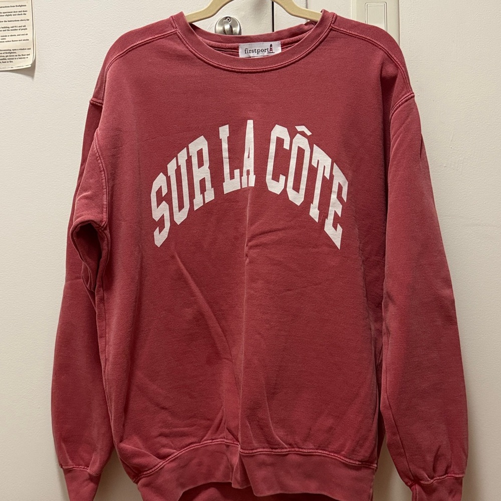 Red 'Sur La Côte' Sweatshirt